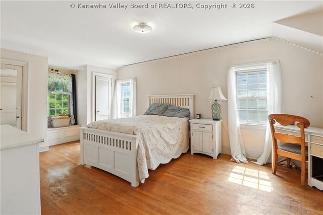 3821 Staunton Avenue Se, Charleston, WV 25304