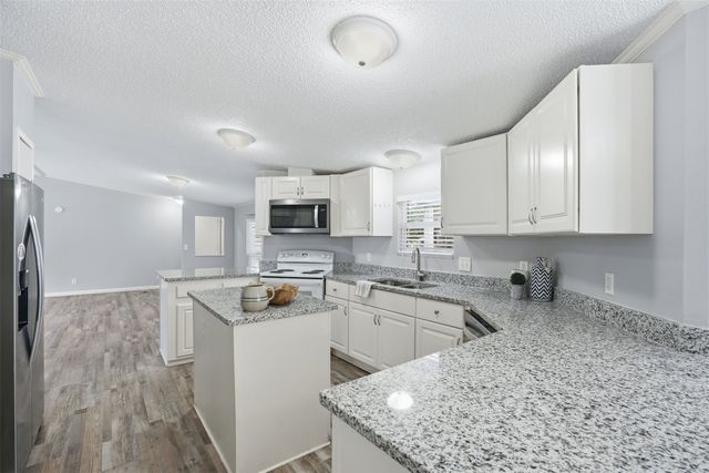 907 Mojave Trail, Granbury, TX 76048