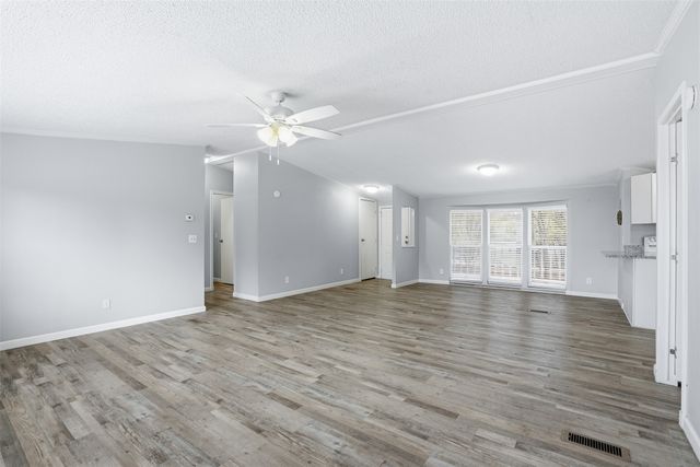 907 Mojave Trail, Granbury, TX 76048