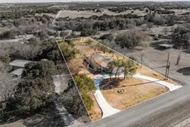 907 Mojave Trail, Granbury, TX 76048