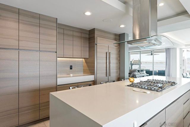 5 Spinnaker Way, Coronado, CA 92118