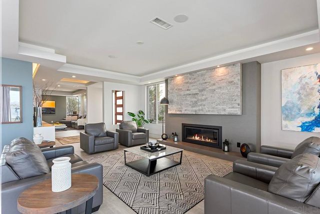 5 Spinnaker Way, Coronado, CA 92118