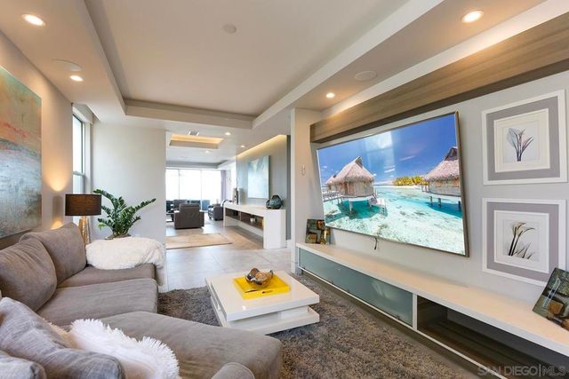 5 Spinnaker Way, Coronado, CA 92118