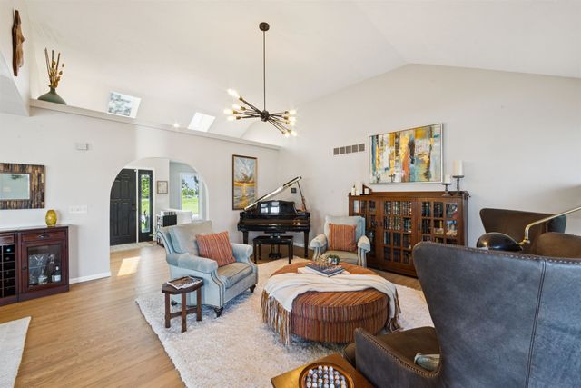 4635 N Cobblestone St, Wichita, KS 67204