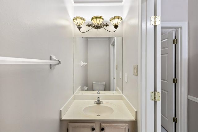 9054 CHIMNEYROCK BLVD, Memphis, TN 38016