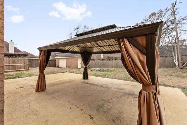 9054 CHIMNEYROCK BLVD, Memphis, TN 38016