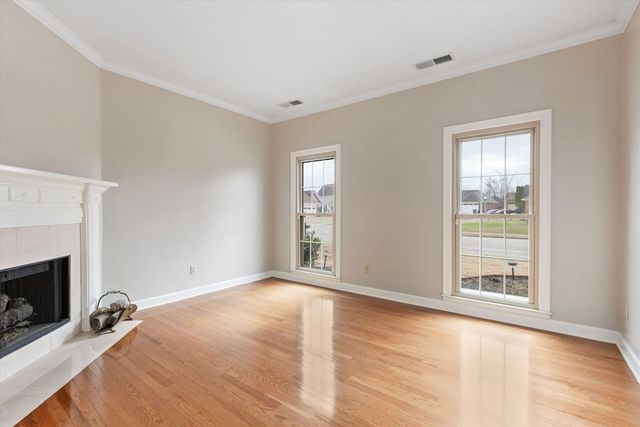 9054 CHIMNEYROCK BLVD, Memphis, TN 38016