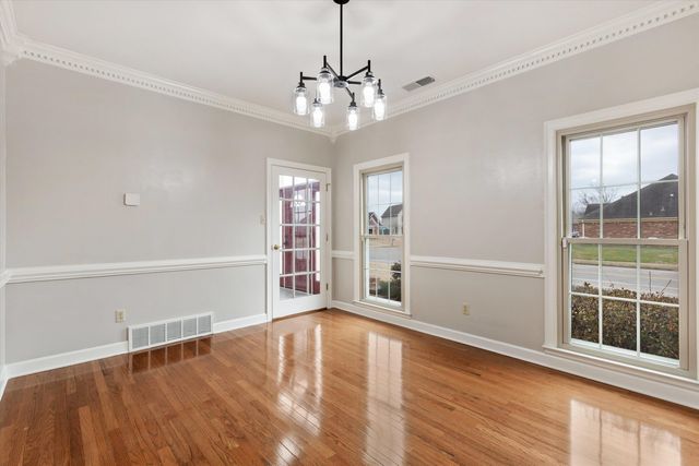 9054 CHIMNEYROCK BLVD, Memphis, TN 38016