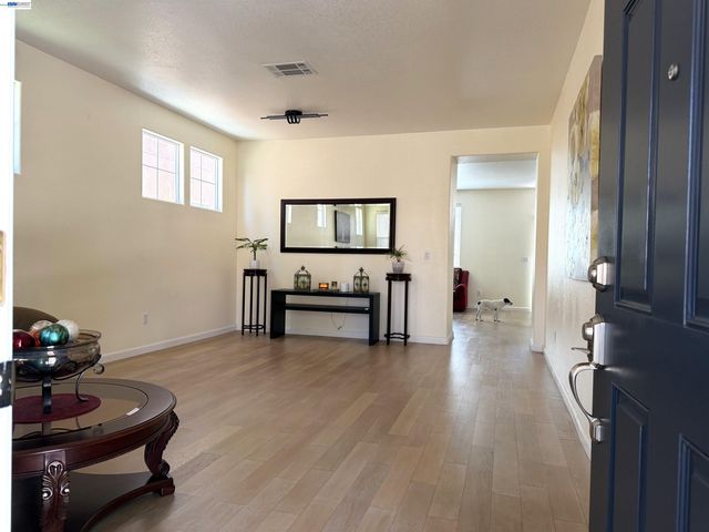 1116 Cunningham St, Vallejo, CA 94590