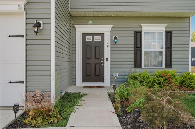48 Thoreau Drive, Ashville, OH 43103