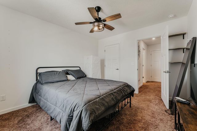 48 Thoreau Drive, Ashville, OH 43103