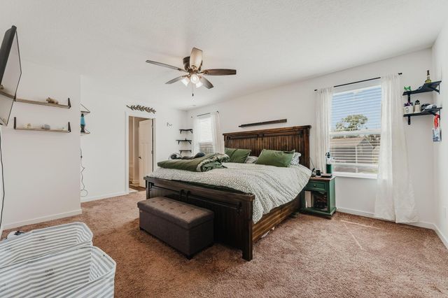 48 Thoreau Drive, Ashville, OH 43103