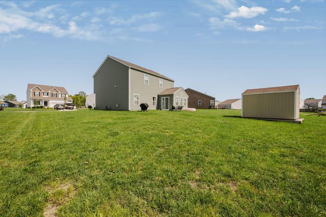 48 Thoreau Drive, Ashville, OH 43103