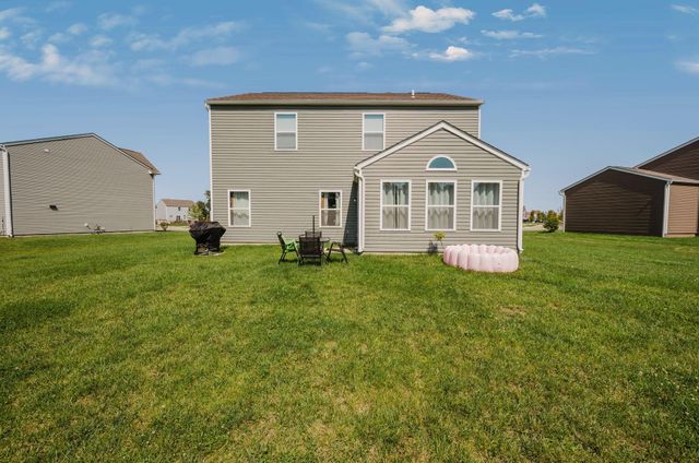 48 Thoreau Drive, Ashville, OH 43103