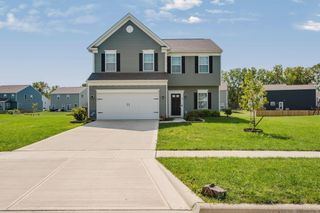 48 Thoreau Drive, Ashville, OH 43103