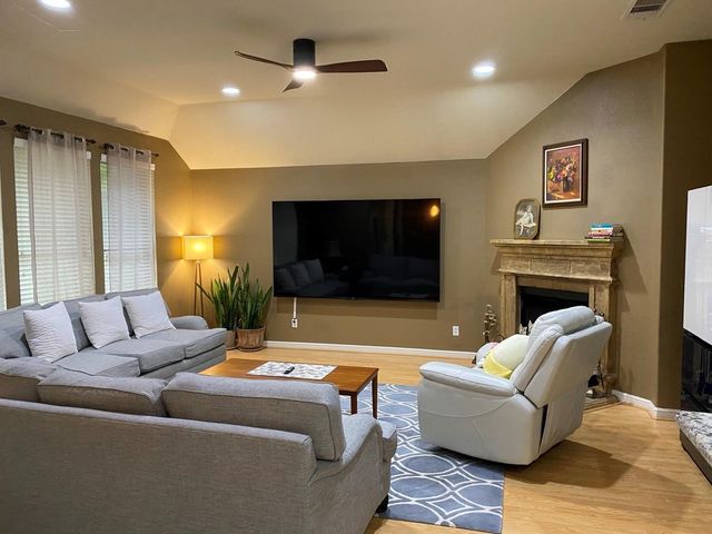 2945 Silvercrest, Grapevine, TX 76051