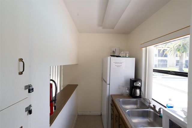 2400 WINDING CREEK BOULEVARD 18B-101, Clearwater, FL 33761