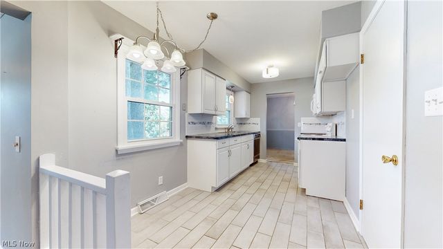 143 East Garwood Drive, Tallmadge, OH 44278