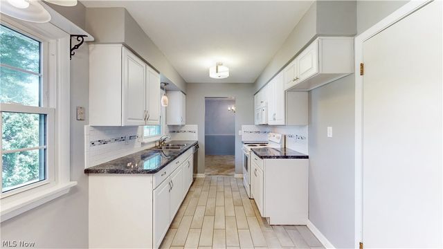 143 East Garwood Drive, Tallmadge, OH 44278