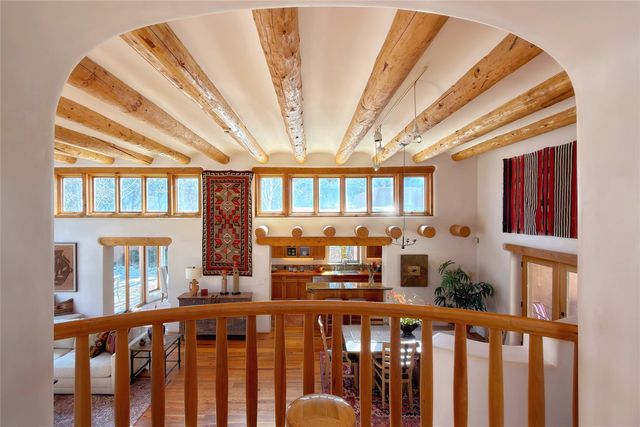 525 Camino Militar, Santa Fe, NM 87501