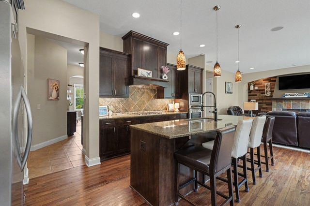 11665 Azure Court, Inver Grove Heights, MN 55077