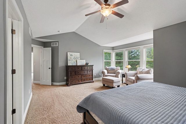 11665 Azure Court, Inver Grove Heights, MN 55077