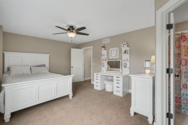 11665 Azure Court, Inver Grove Heights, MN 55077