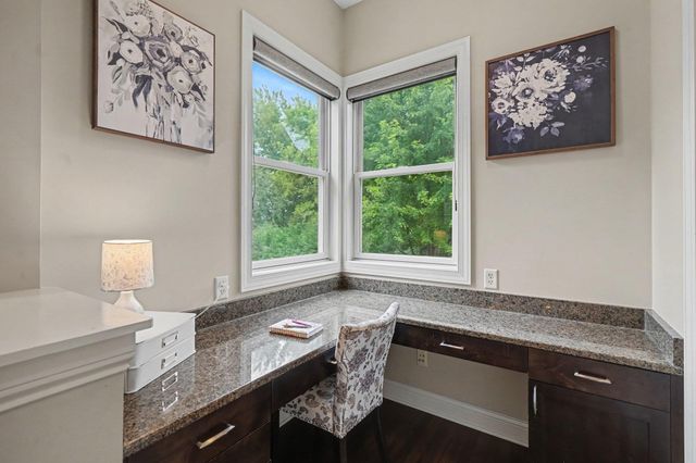 11665 Azure Court, Inver Grove Heights, MN 55077