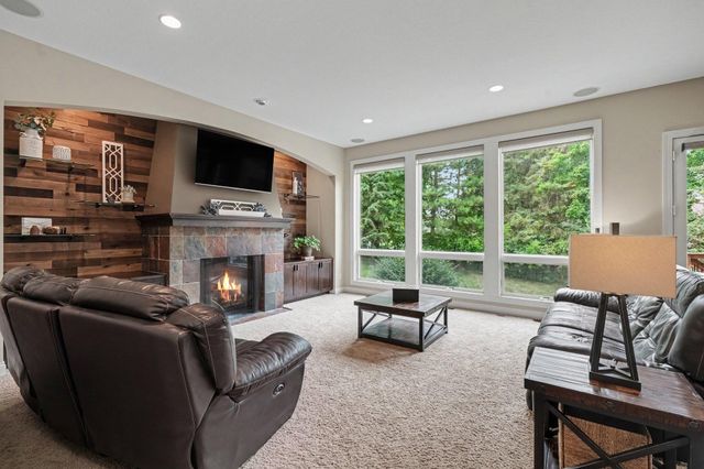 11665 Azure Court, Inver Grove Heights, MN 55077