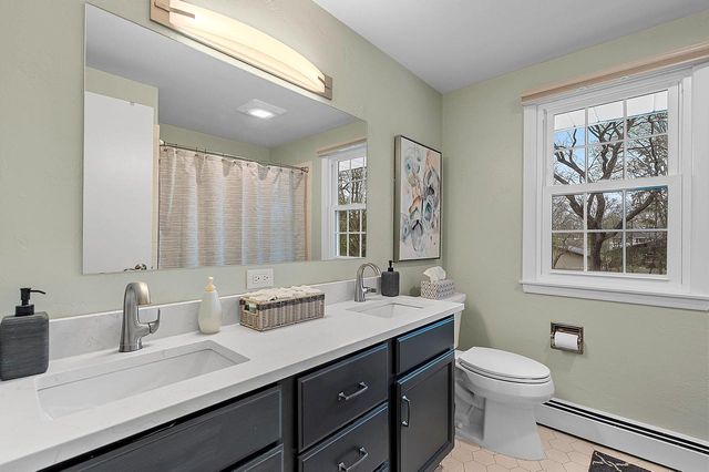 1335 RIDGEWAY BOULEVARD, De Pere, WI 54115