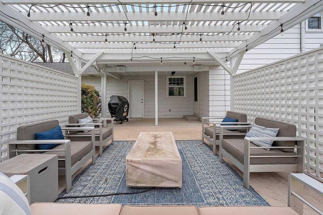 1335 RIDGEWAY BOULEVARD, De Pere, WI 54115