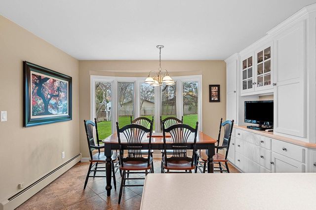 1335 RIDGEWAY BOULEVARD, De Pere, WI 54115