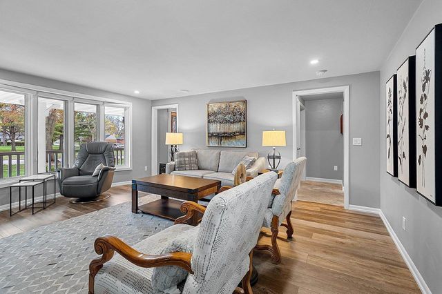 1335 RIDGEWAY BOULEVARD, De Pere, WI 54115