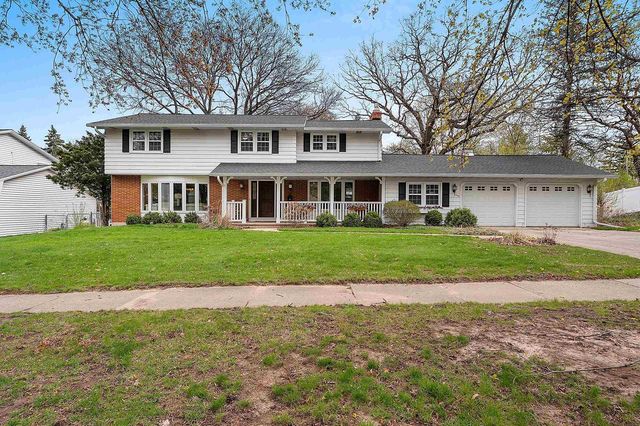 1335 RIDGEWAY BOULEVARD, De Pere, WI 54115