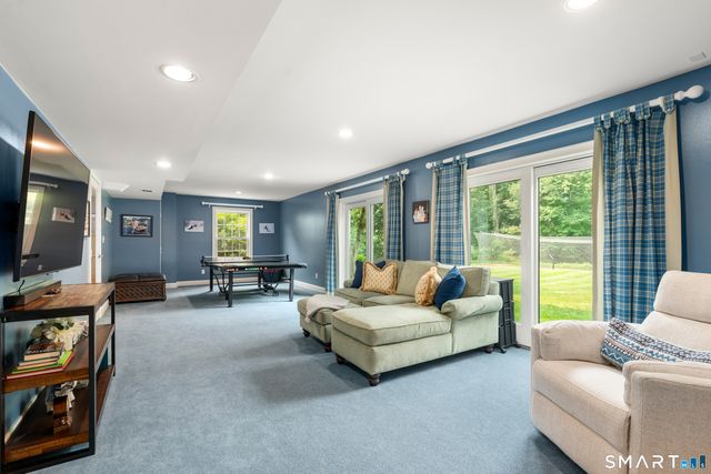 42 Anvil Road, Fairfield, CT 06890