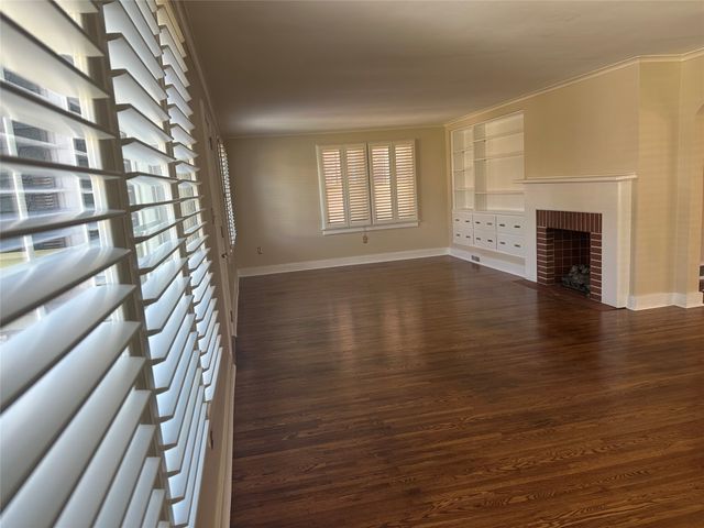 937 W 6TH Street, Erie, PA 16507