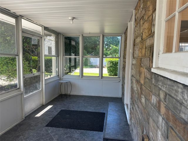 937 W 6TH Street, Erie, PA 16507