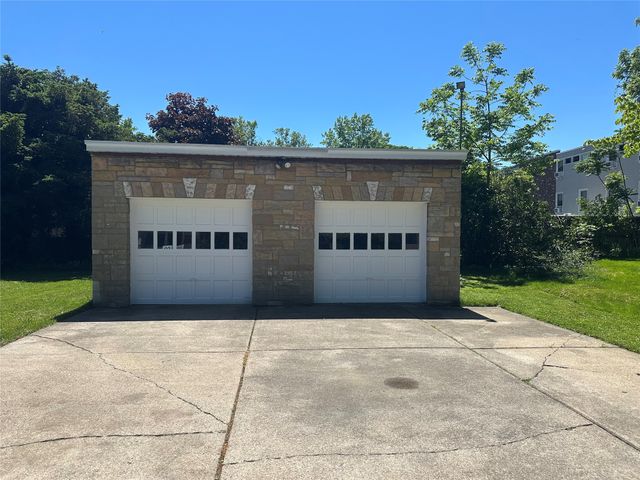 937 W 6TH Street, Erie, PA 16507