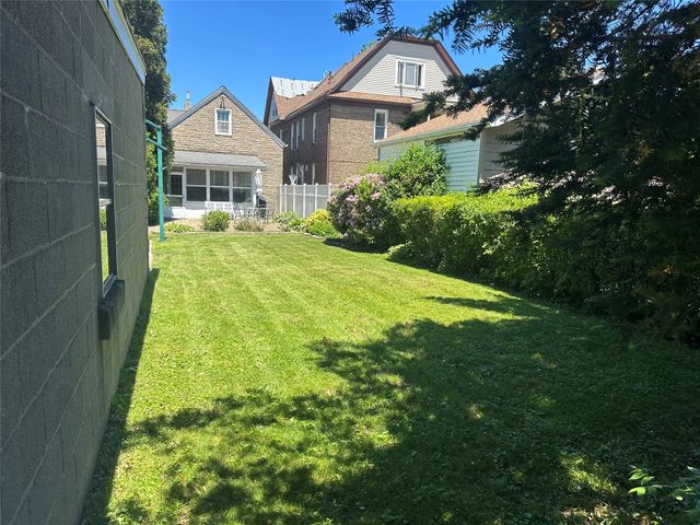 937 W 6TH Street, Erie, PA 16507