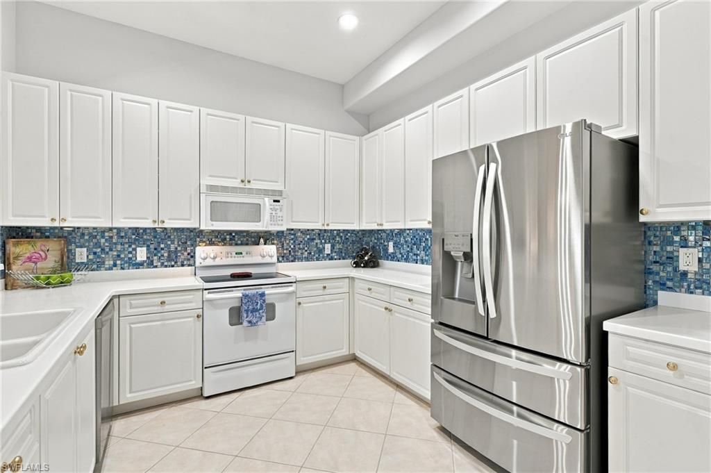 1112 Manor Lake DR 202, NAPLES, FL 34110 — photo 5