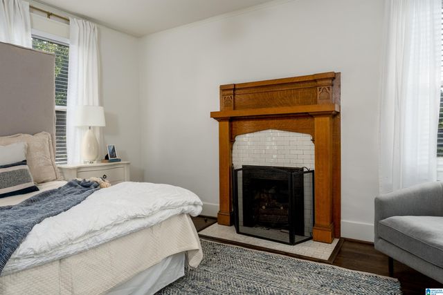 2812 RHODES CIRCLE S, Birmingham, AL 35205