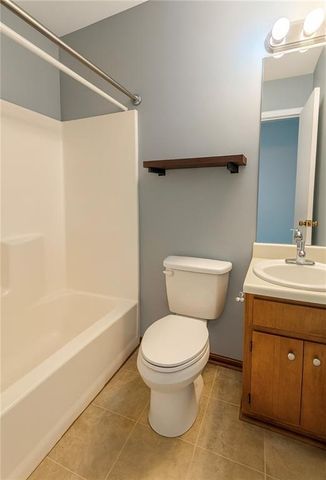 221 Harlee Lane, Lawrenceville, GA 30046