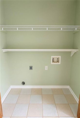 221 Harlee Lane, Lawrenceville, GA 30046