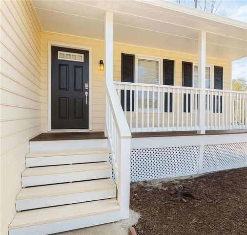 221 Harlee Lane, Lawrenceville, GA 30046