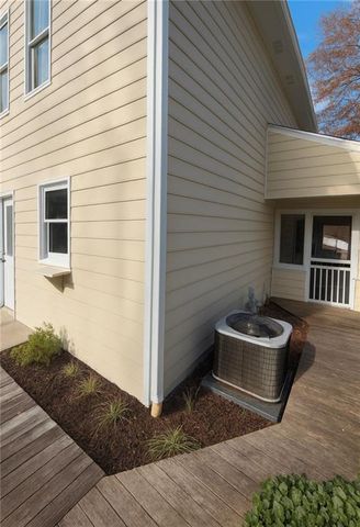 221 Harlee Lane, Lawrenceville, GA 30046