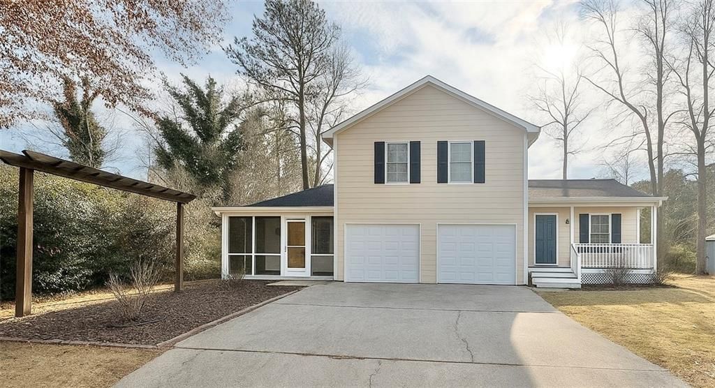 221 Harlee Lane, Lawrenceville, GA 30046