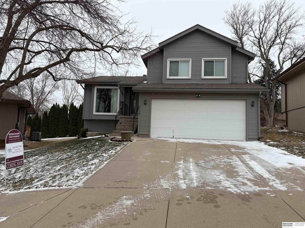 6214 N 114th Street, Omaha, NE 68164