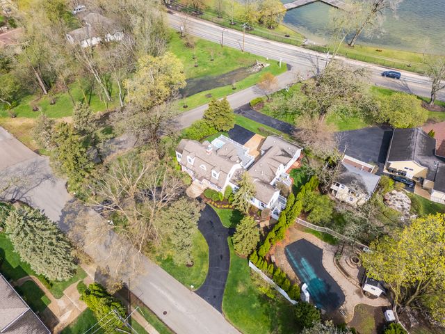700 Broadway Avenue, Crystal Lake, IL 60014