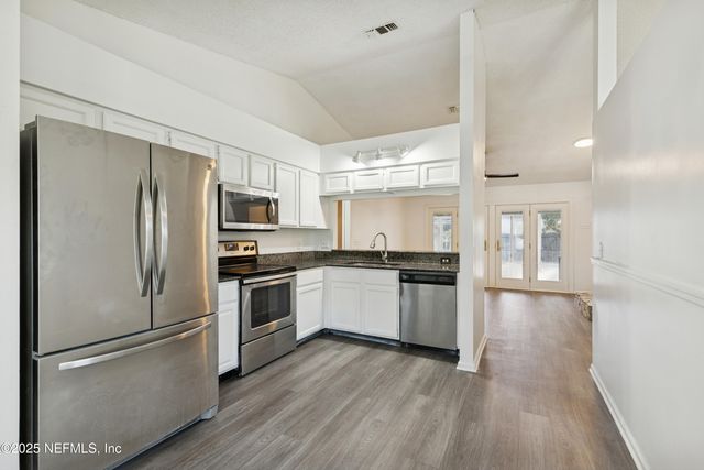 8473 SPENCERS TRACE Drive, Jacksonville, FL 32244
