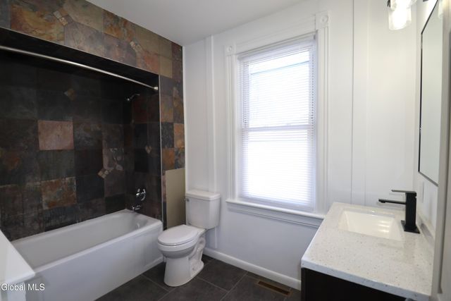 107 Putnam Road, Rotterdam, NY 12306